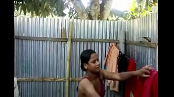bangladeshi sexy girl full naked bathing selfie for bf