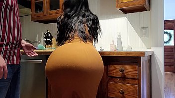help step s. i and 039 m stuck in the kitchen sink please don and 039 t fuck my big ass