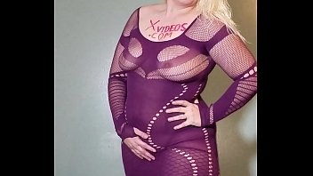 MistressNichole35 showing off