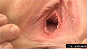 blondie wide spreads pink twat hole in close up