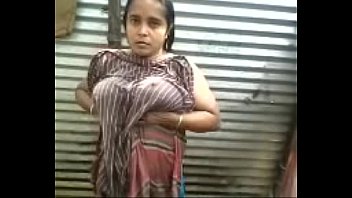 indian desi aunty topless outdoor bath capture wowmoyback
