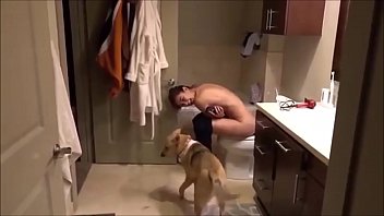 girl pooping naked cagando desnuda