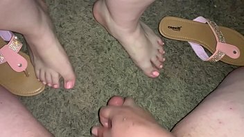 Cumshot on her hot sexy feet